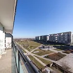 Milano Rogoredo Apartment With Garage