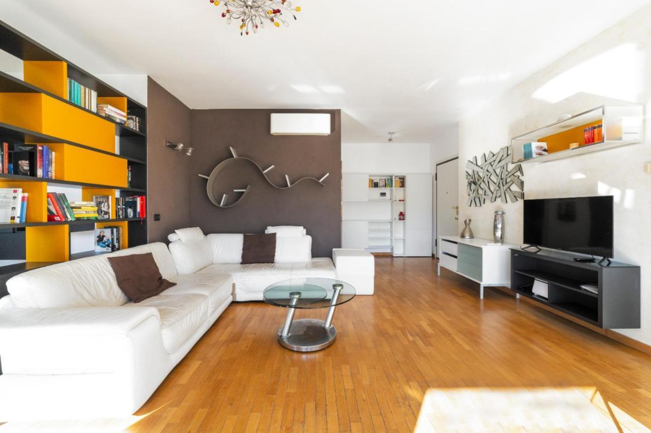 Rogoredo With Garage Apartment